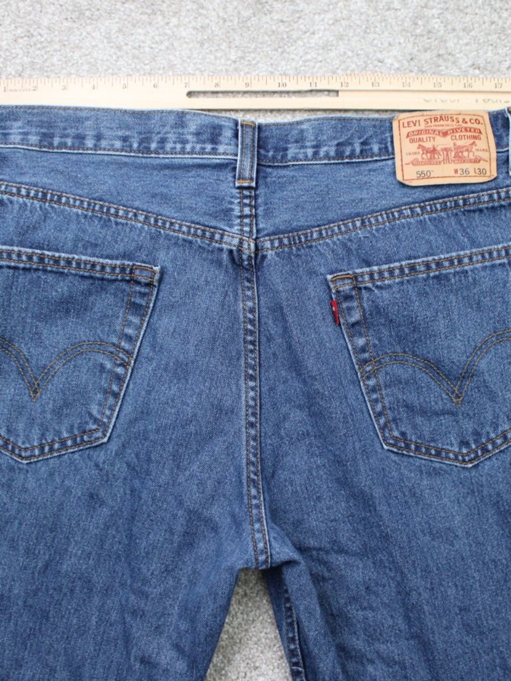 Levi's 550 Jeans Mens 36x30 Blue Relaxed Fit 100% Cotton 5-Pocket Denim Y2K - Picture 6 of 13